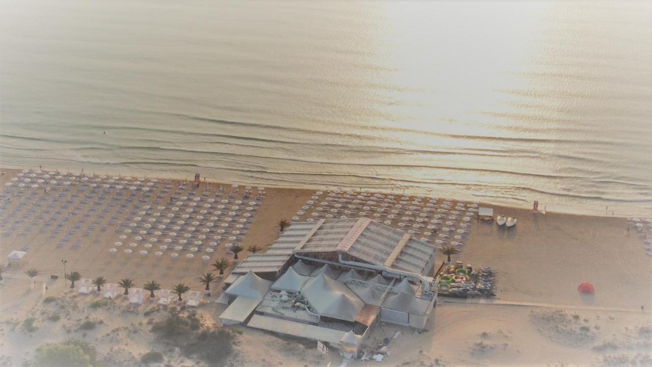 Amfibia Beach Complex Slântsjev Brjag Eksteriør bilde